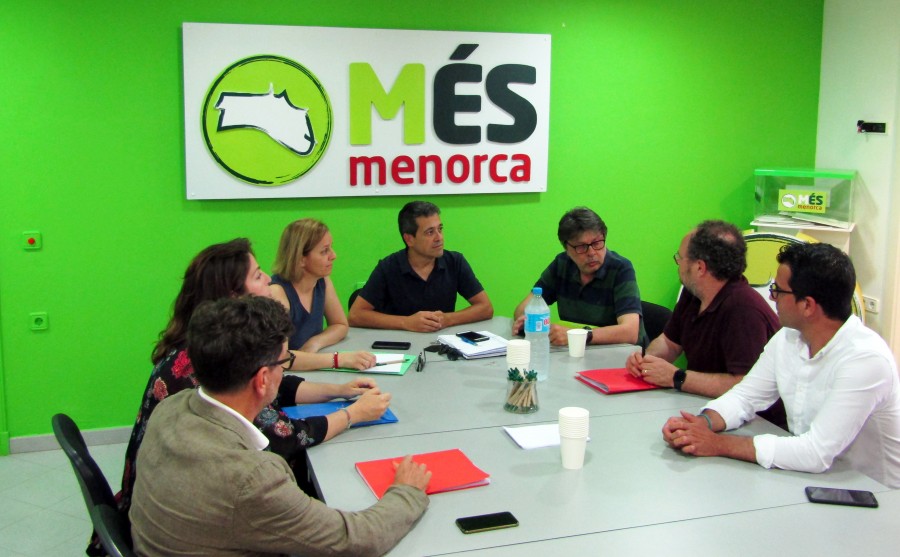 Reunió dels tres partits avui capvespre.