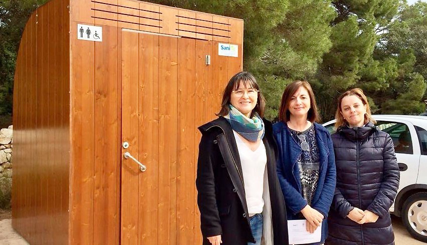 M. Casasnovas, Maites Salord i Raquel Marquès. A la Vall.