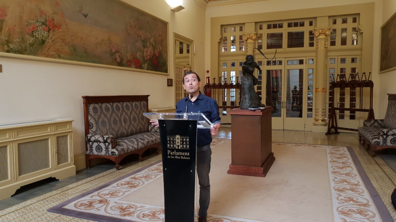 Nel Martí fent declaracions després de la Junta de Portaveus.