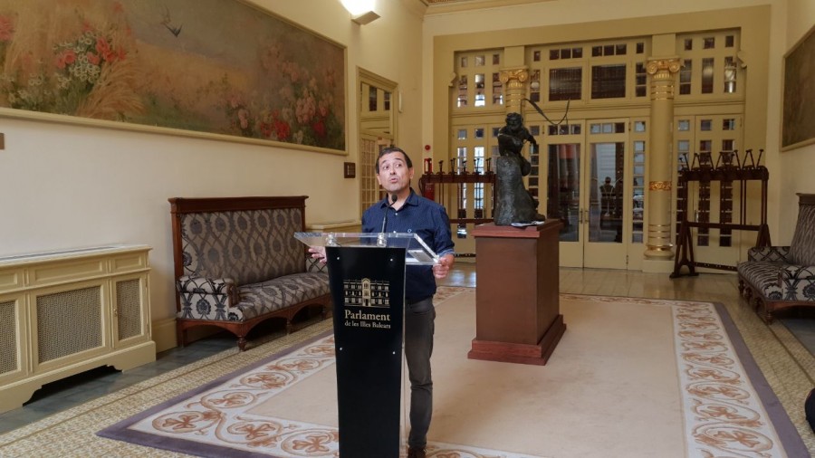 Nel Martí fent declaracions després de la Junta de Portaveus.